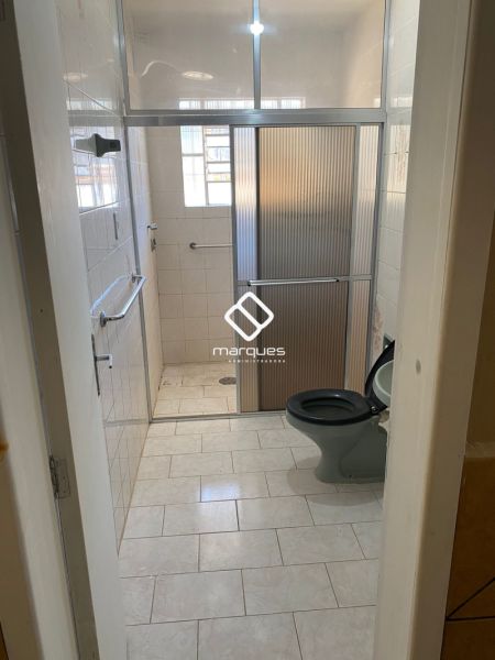 Casa com 2 quartos, 2 banheiros e 164m² à venda no bairro Santa Terezinha, Pelotas