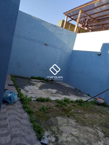 Casa com 2 quartos, 1 banheiro e 60m² à venda no bairro Areal, Pelotas
