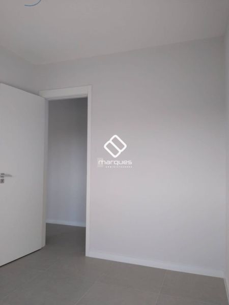 Apartamento com 2 quartos, 1 banheiro e 50m² à venda no bairro Areal, Pelotas