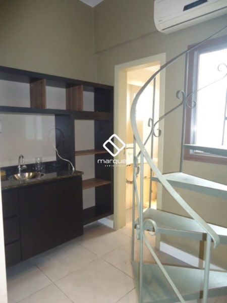 Sobrado com 3 quartos, 3 banheiros e 128m² à venda no bairro Centro, Pelotas