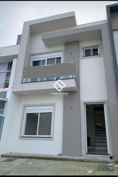 Sobrado com 3 quartos, 2 banheiros e 130m² à venda no bairro Laranjal, Pelotas