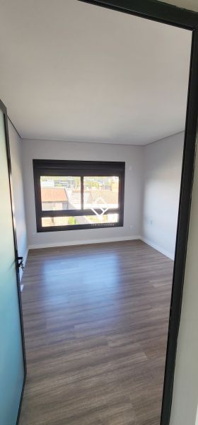 Casa com 3 quartos, 4 banheiros e 195m² à venda no bairro Recanto de Portugal, Pelotas