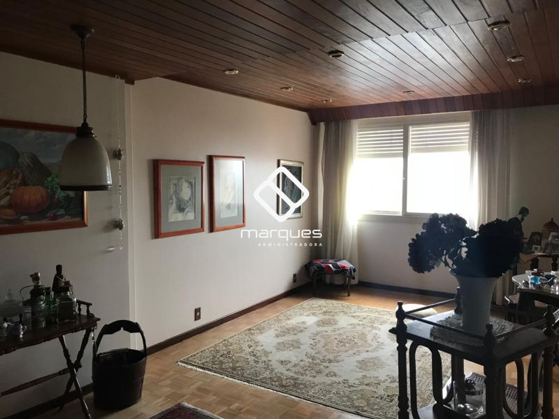 Apartamento com 2 quartos, 2 banheiros e 119m² à venda no bairro Centro, Pelotas