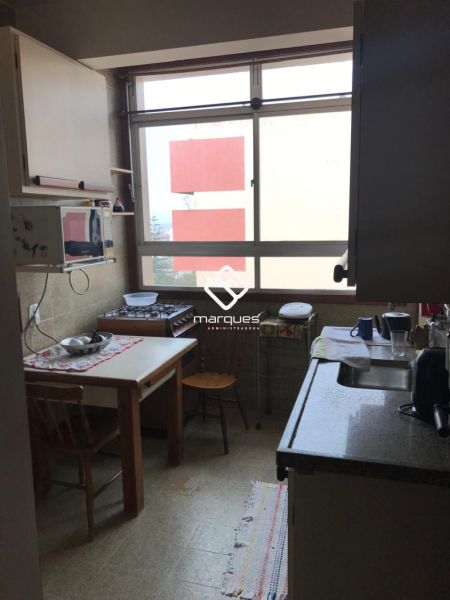 Apartamento com 2 quartos, 2 banheiros e 119m² à venda no bairro Centro, Pelotas