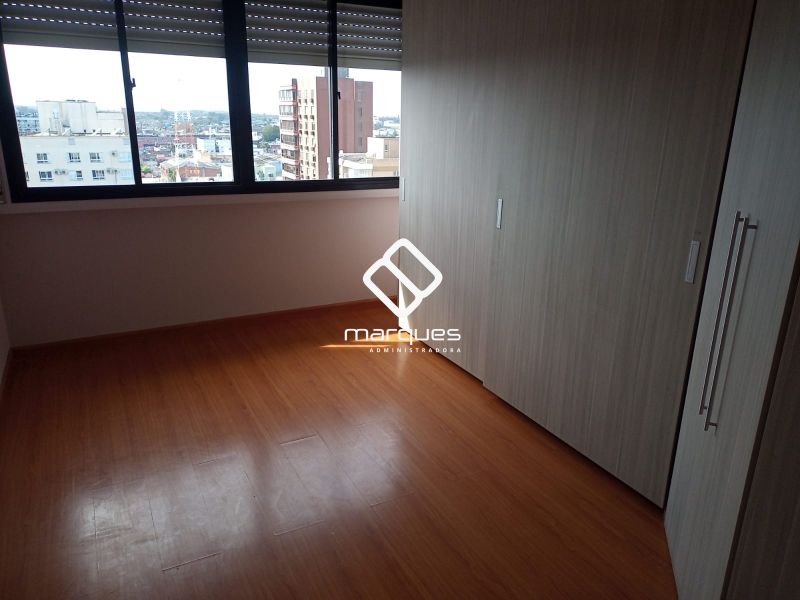 Apartamento com 2 quartos, 2 banheiros e 150m² à venda no bairro Centro, Pelotas