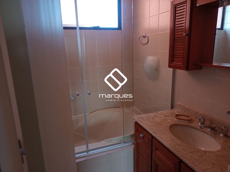 Apartamento com 2 quartos, 2 banheiros e 150m² à venda no bairro Centro, Pelotas