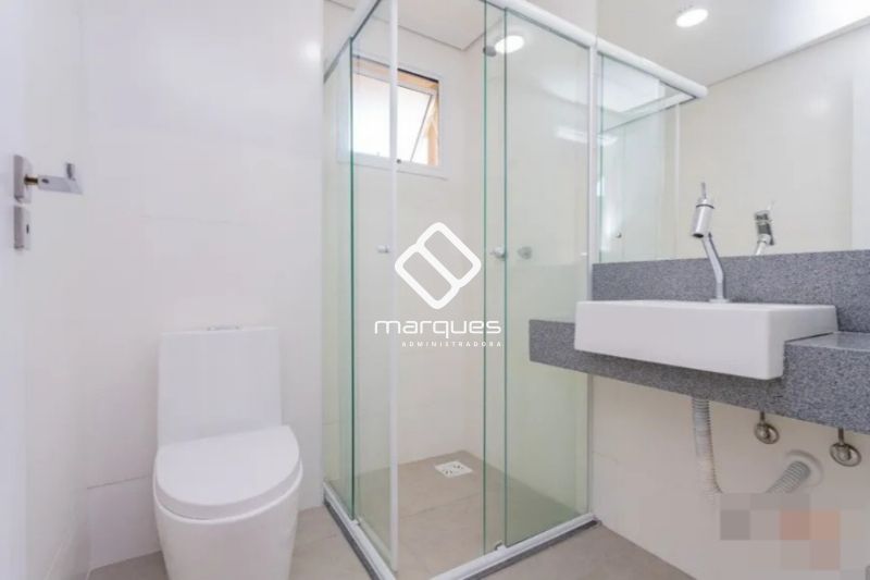 Apartamento com 2 quartos, 2 banheiros e 62m² à venda no bairro Centro, Pelotas