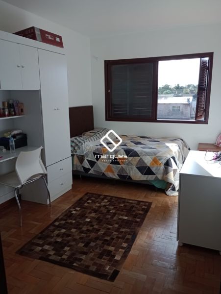 Sobrado com 4 quartos, 2 banheiros e 256m² à venda no bairro Centro, Pedro Osorio