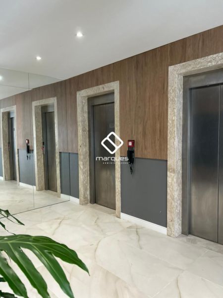 Apartamento com 2 quartos, 2 banheiros e 73m² à venda no bairro Centro, Pelotas