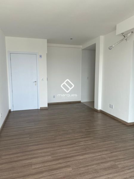 Apartamento com 2 quartos, 2 banheiros e 73m² à venda no bairro Centro, Pelotas