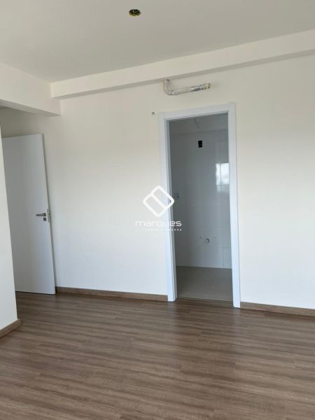 Apartamento com 2 quartos, 2 banheiros e 73m² à venda no bairro Centro, Pelotas