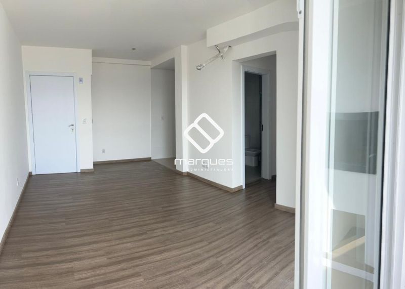 Apartamento com 2 quartos, 2 banheiros e 73m² à venda no bairro Centro, Pelotas