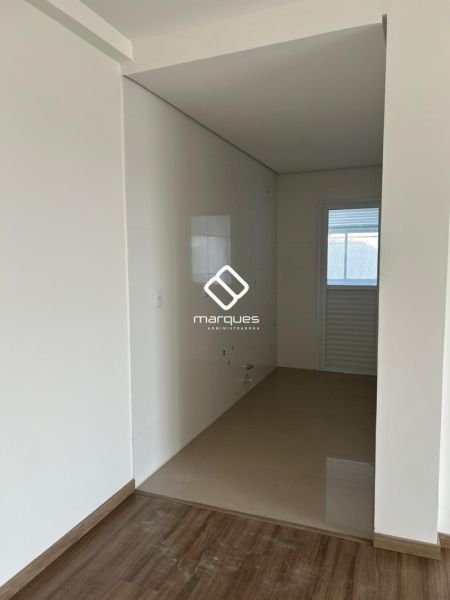 Apartamento com 2 quartos, 2 banheiros e 73m² à venda no bairro Centro, Pelotas