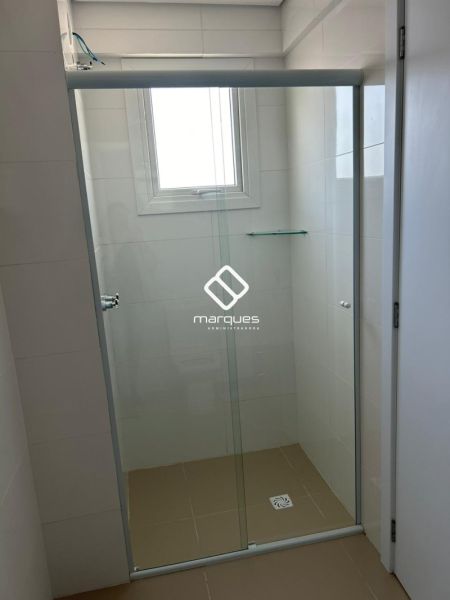 Apartamento com 2 quartos, 2 banheiros e 73m² à venda no bairro Centro, Pelotas