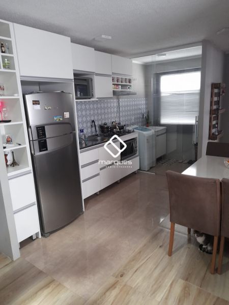 Apartamento com 2 quartos, 1 banheiro e 48m² à venda no bairro Areal, Pelotas