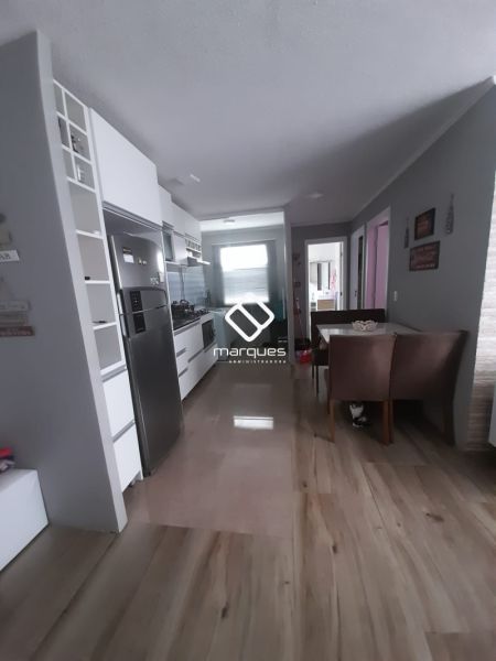 Apartamento com 2 quartos, 1 banheiro e 48m² à venda no bairro Areal, Pelotas