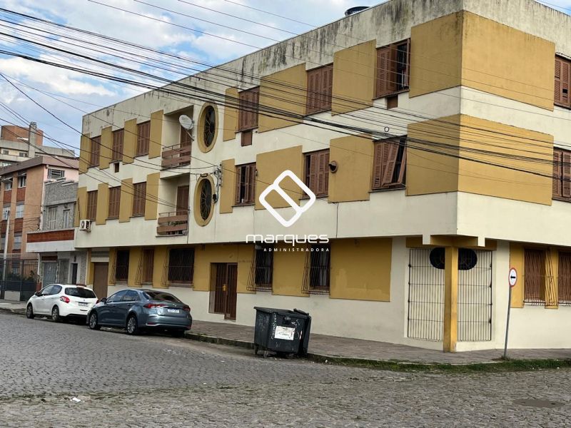 Apartamento com 2 quartos, 1 banheiro e 90m² à venda no bairro Centro, Pelotas