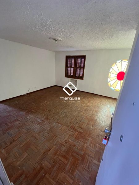 Apartamento com 2 quartos, 1 banheiro e 90m² à venda no bairro Centro, Pelotas