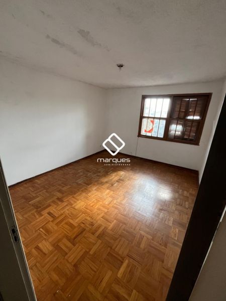 Apartamento com 2 quartos, 1 banheiro e 90m² à venda no bairro Centro, Pelotas