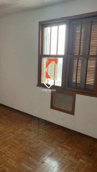Apartamento com 2 quartos, 1 banheiro e 90m² à venda no bairro Centro, Pelotas