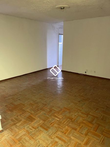 Apartamento com 2 quartos, 1 banheiro e 90m² à venda no bairro Centro, Pelotas