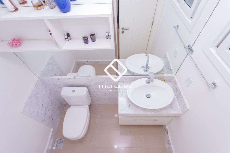 Casa com 3 quartos, 3 banheiros e 267m² à venda no bairro São Gonçalo, Pelotas