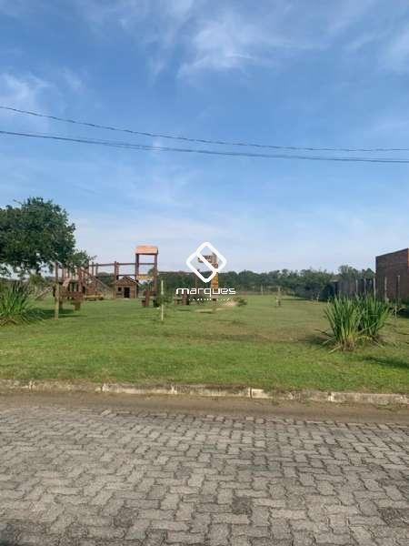 Terreno à venda no bairro Laranjal, Pelotas