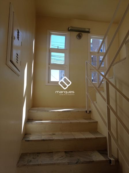 Apartamento com 3 quartos, 2 banheiros e 140m² à venda no bairro Três Vendas, Pelotas