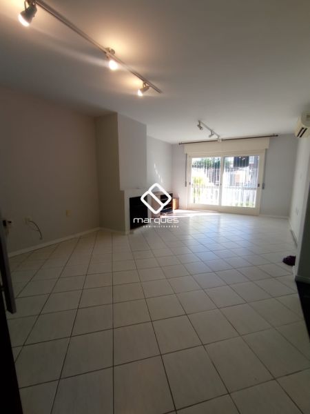 Apartamento com 3 quartos, 2 banheiros e 140m² à venda no bairro Três Vendas, Pelotas