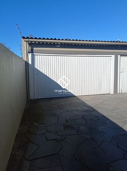 Apartamento com 3 quartos, 2 banheiros e 140m² à venda no bairro Três Vendas, Pelotas