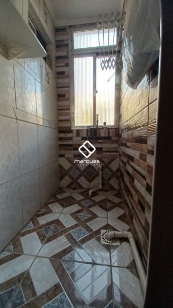 Apartamento com 3 quartos, 1 banheiro e 65m² à venda no bairro Centro, Pelotas