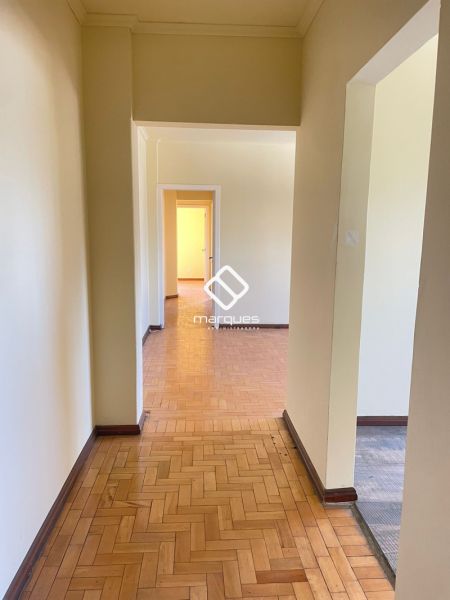 Apartamento com 3 quartos, 2 banheiros e 165m² à venda no bairro Centro, Pelotas