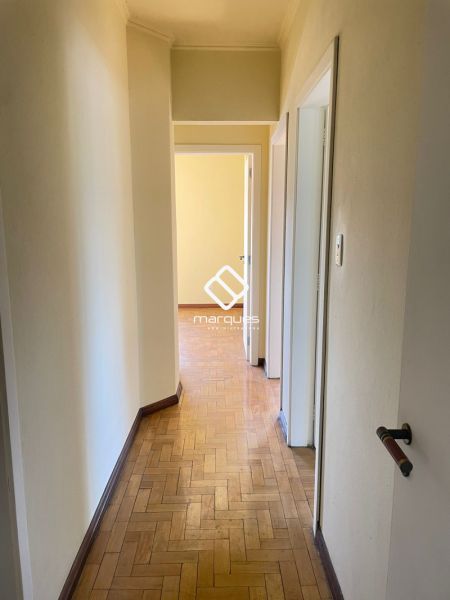 Apartamento com 3 quartos, 2 banheiros e 165m² à venda no bairro Centro, Pelotas