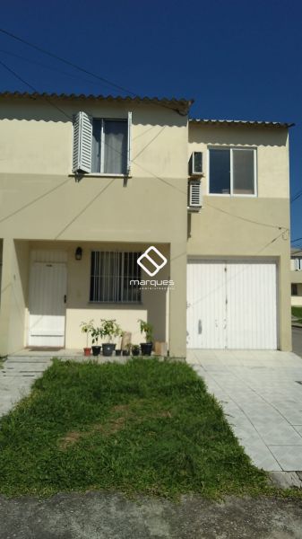 Sobrado com 3 quartos, 1 banheiro e 67m² à venda no bairro Fragata, Pelotas