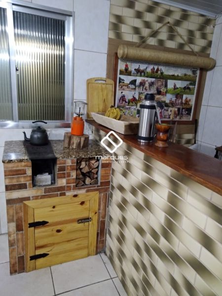 Sobrado com 3 quartos, 1 banheiro e 67m² à venda no bairro Fragata, Pelotas