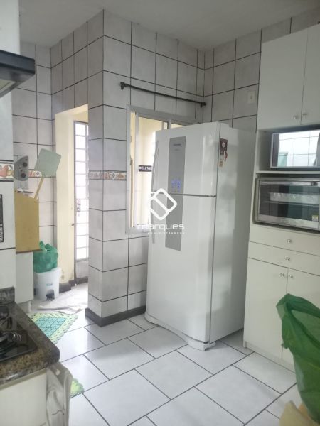 Sobrado com 2 quartos, 2 banheiros e 160m² à venda no bairro Fragata, Pelotas