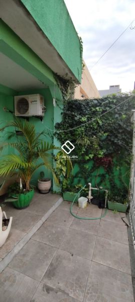 Casa com 3 quartos, 1 banheiro e 78m² à venda no bairro Três Vendas, Pelotas