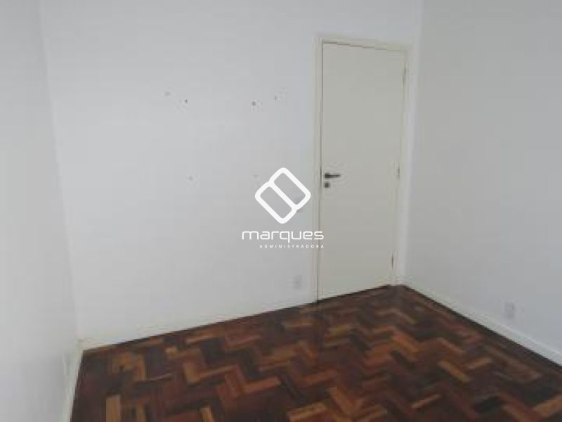 Apartamento com 3 quartos, 2 banheiros e 88m² à venda no bairro Centro, Pelotas