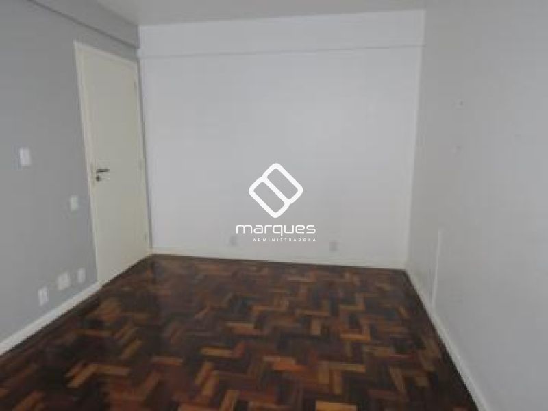 Apartamento com 3 quartos, 2 banheiros e 88m² à venda no bairro Centro, Pelotas