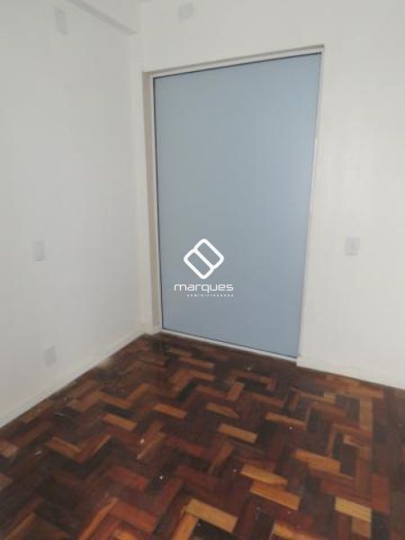 Apartamento com 3 quartos, 2 banheiros e 88m² à venda no bairro Centro, Pelotas