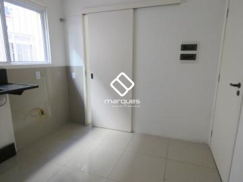 Apartamento com 3 quartos, 2 banheiros e 88m² à venda no bairro Centro, Pelotas
