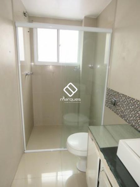 Apartamento com 3 quartos, 2 banheiros e 88m² à venda no bairro Centro, Pelotas