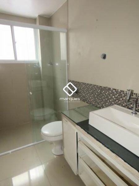 Apartamento com 3 quartos, 2 banheiros e 88m² à venda no bairro Centro, Pelotas