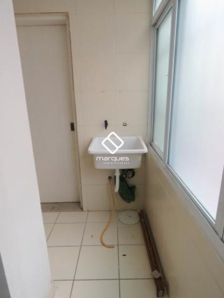 Apartamento com 3 quartos, 2 banheiros e 88m² à venda no bairro Centro, Pelotas