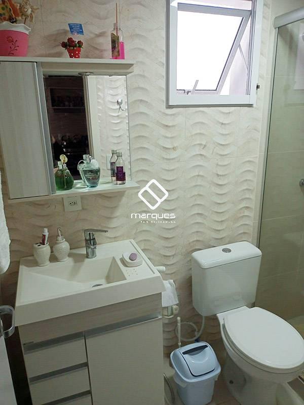 Sobrado com 3 quartos, 2 banheiros e 81m² à venda no bairro Areal, Pelotas