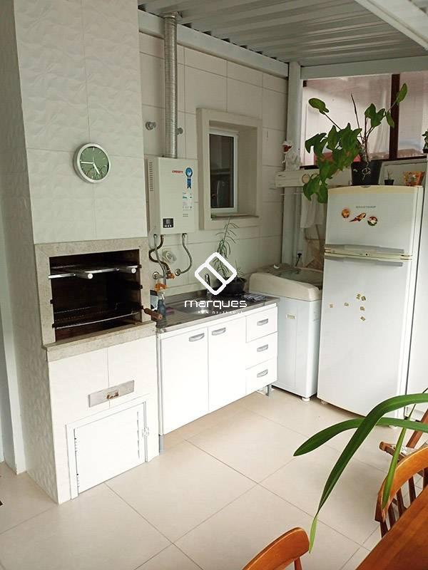 Sobrado com 3 quartos, 2 banheiros e 81m² à venda no bairro Areal, Pelotas
