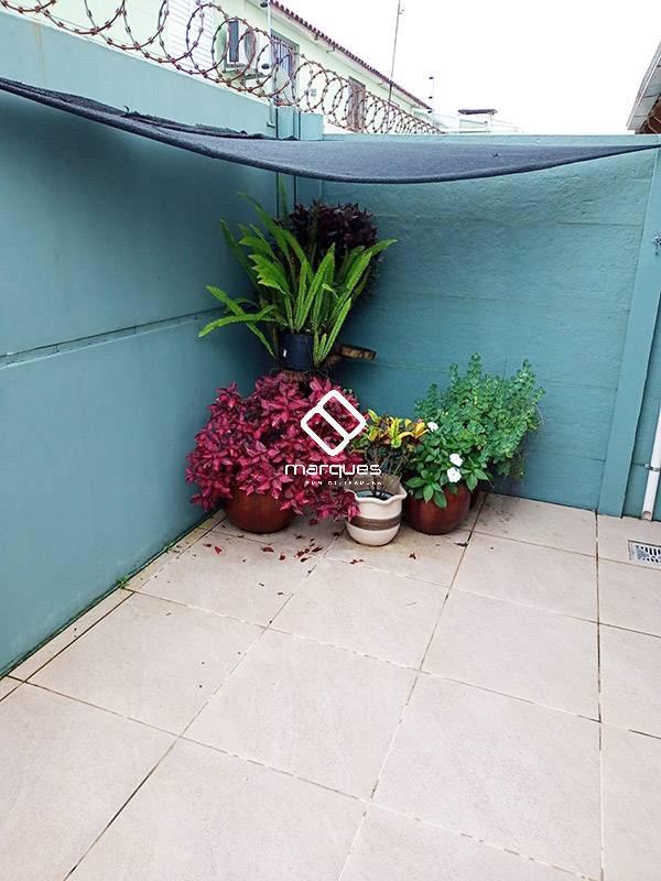 Sobrado com 3 quartos, 2 banheiros e 81m² à venda no bairro Areal, Pelotas