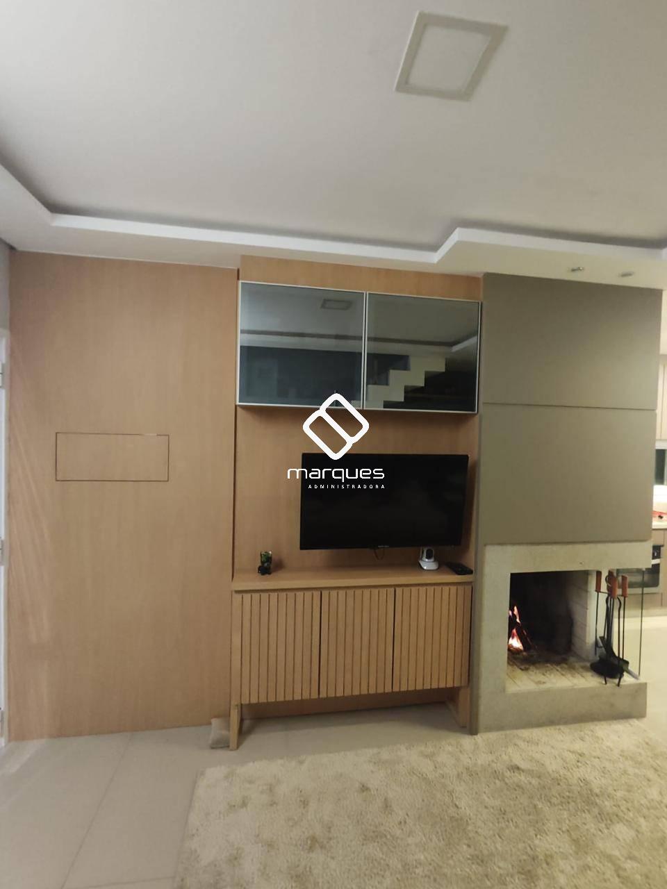 Sobrado com 2 quartos, 2 banheiros e 130m² à venda no bairro Areal, Pelotas
