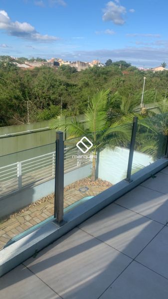 Casa com 5 quartos, 3 banheiros e 316m² à venda no bairro São Gonçalo, Pelotas
