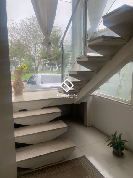 Casa com 5 quartos, 3 banheiros e 316m² à venda no bairro São Gonçalo, Pelotas